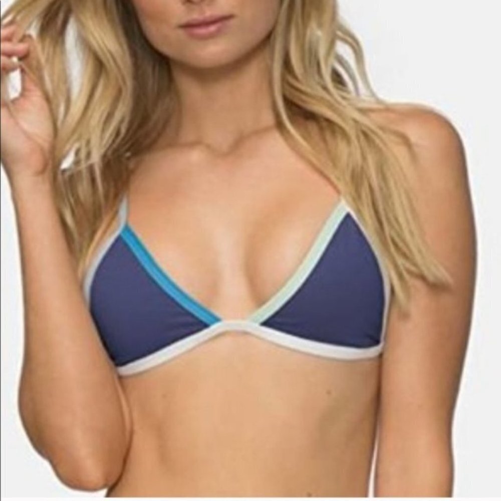XS Tavik Swim Top C1 064